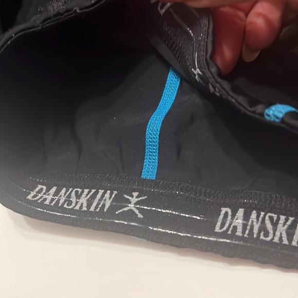 Danskin tech elements, size Lg racer top and size medium bike shorts preowned - Picture 4 of 11